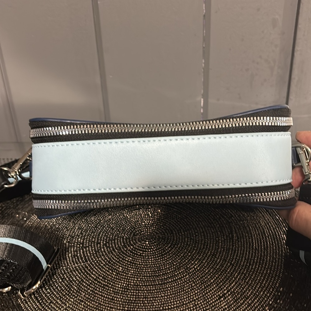 NWOT Like Dreams 2 Tone Blue Crossbody Bag - Picture 2 of 10